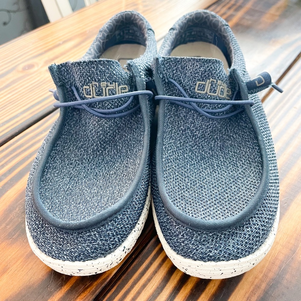 HEY DUDE MEN'S WALLY BLUE Size 8